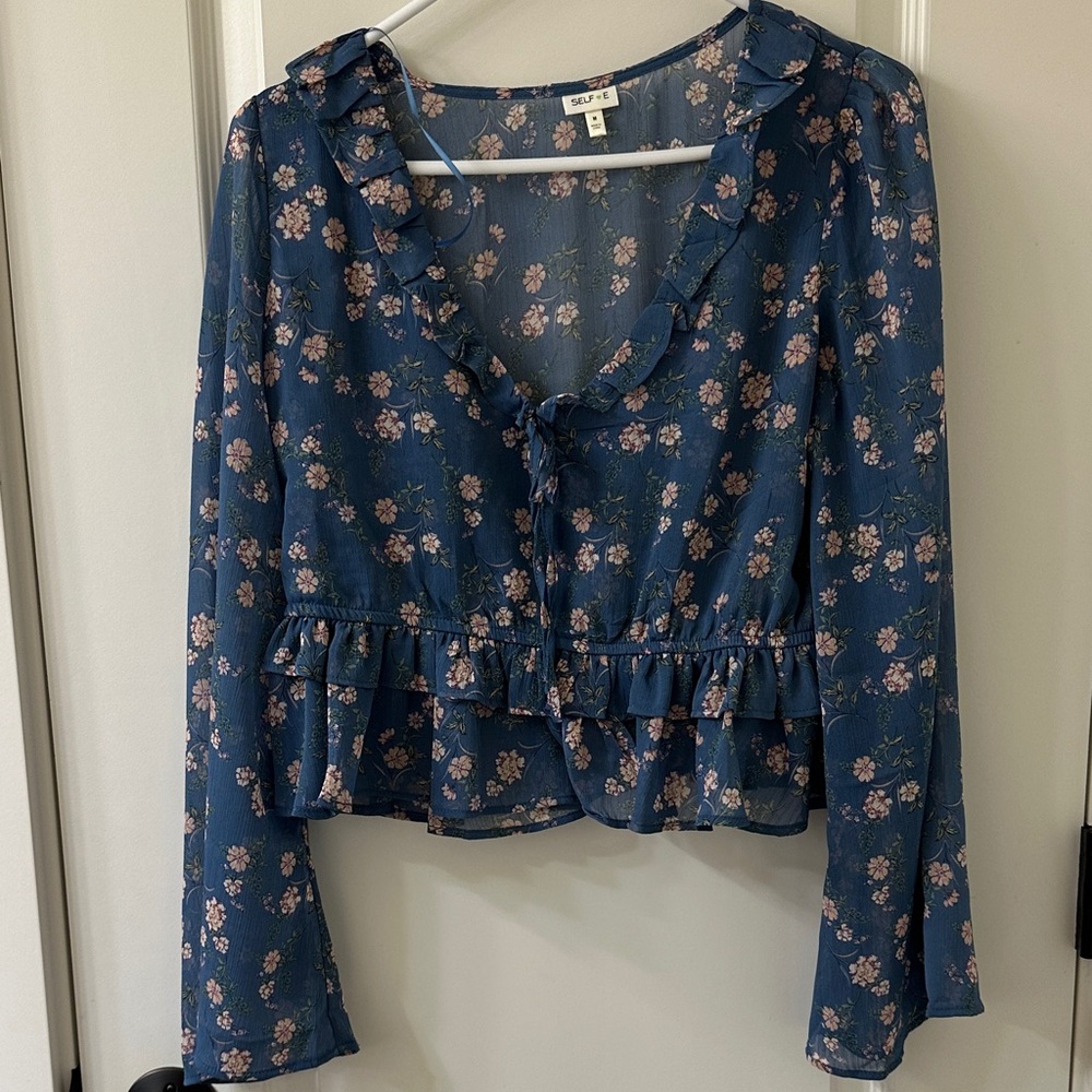 Elegant Floral Ruffle Blouse in Blue